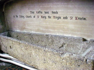 殉教者ケネルムの棺